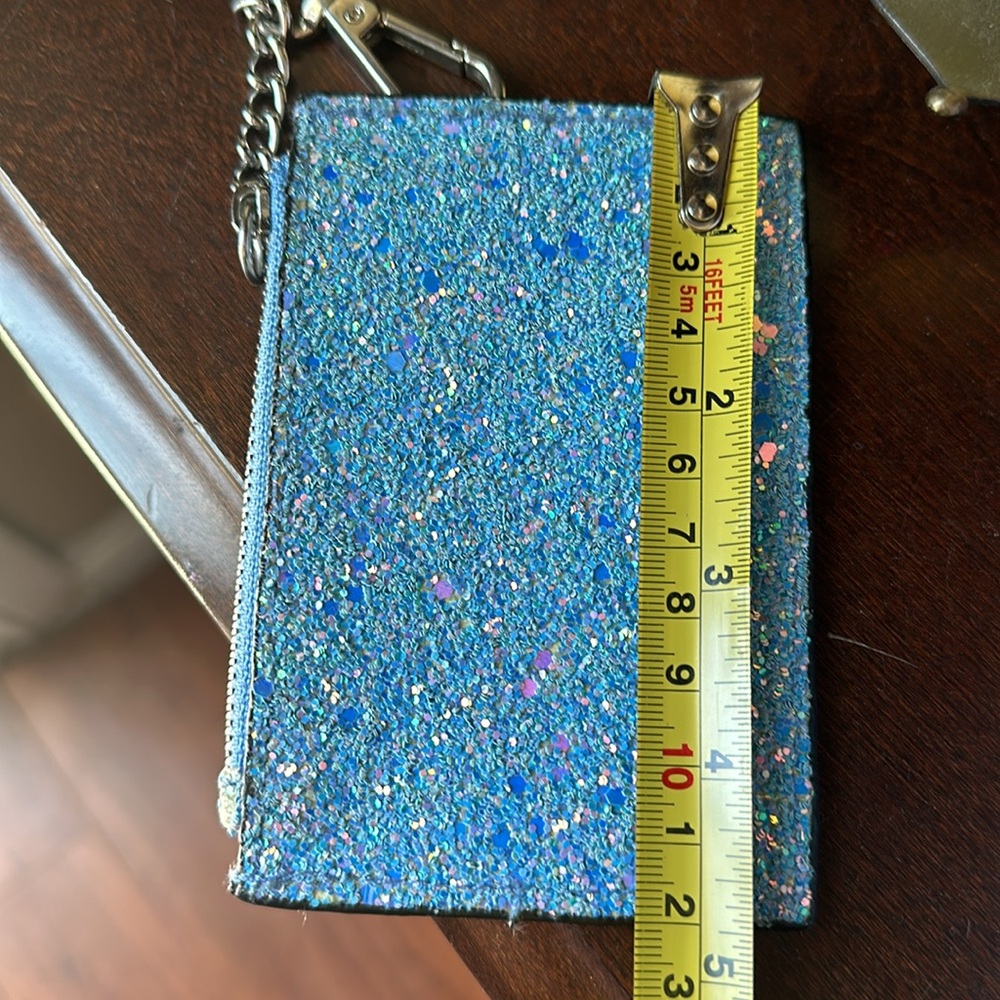 Mini Key Chain Wallet - Picture 3 of 3